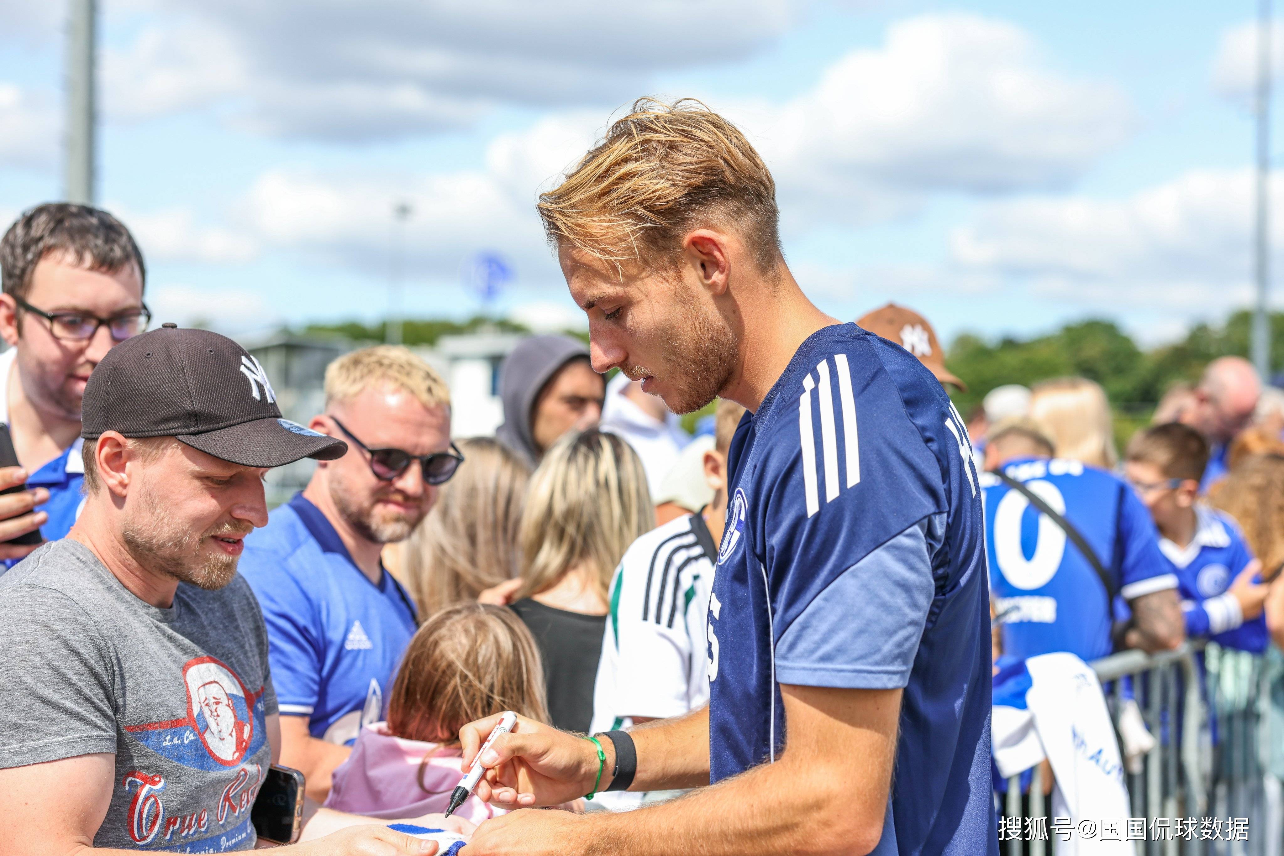 od体育教练-沙尔克主帅连番受挫,贝西克塔苦战平局的简单介绍