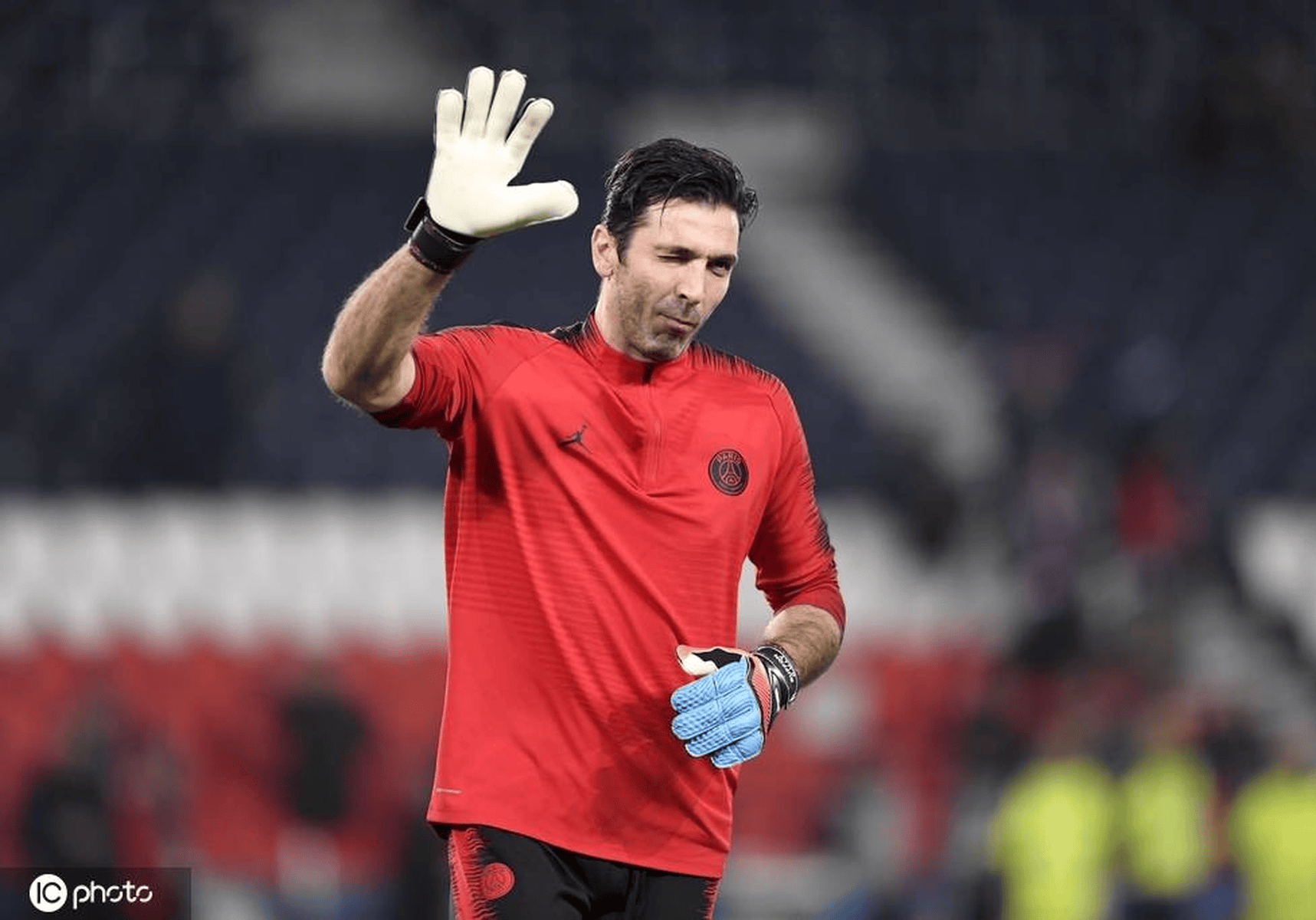 od体育app-关于布冯因伤无缘下一场比赛，球迷担心他无法及时回归球场的信息